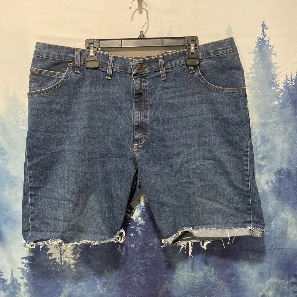 Wrangler Cutoff Shorts Men 46x10Blue Denim  Casual Shorts Adj Waist  Band